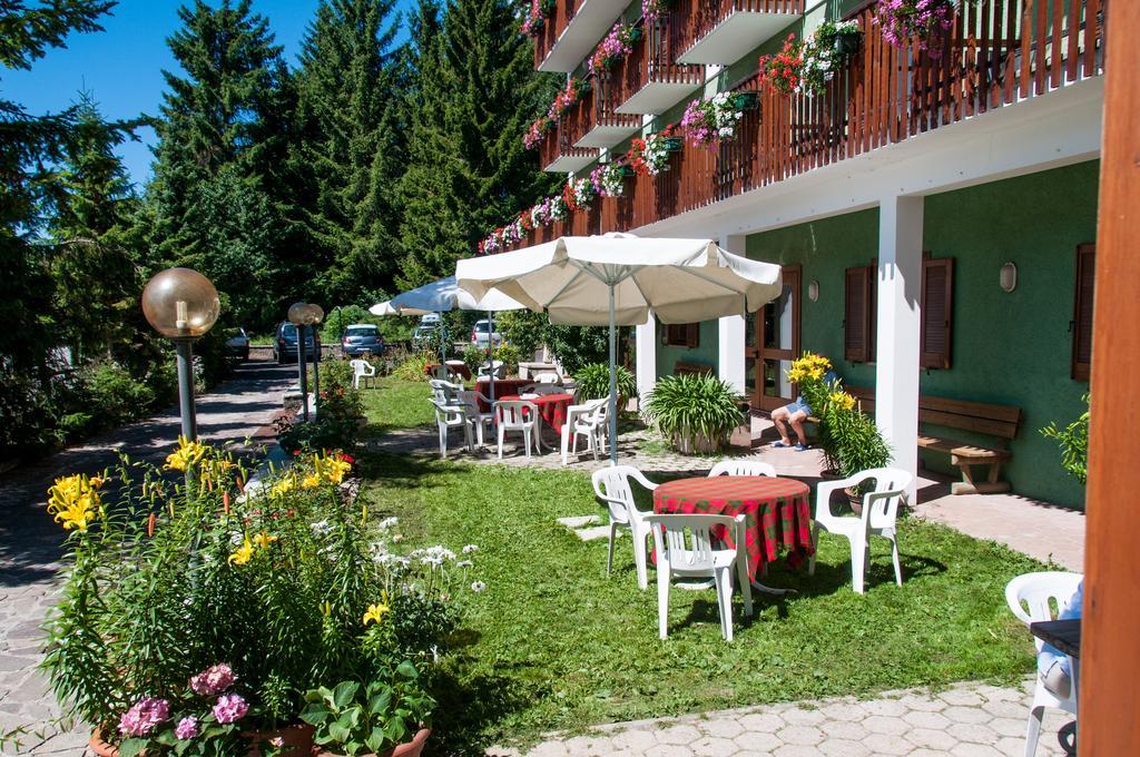 Albergo Monteverde Лавароне Екстер'єр фото